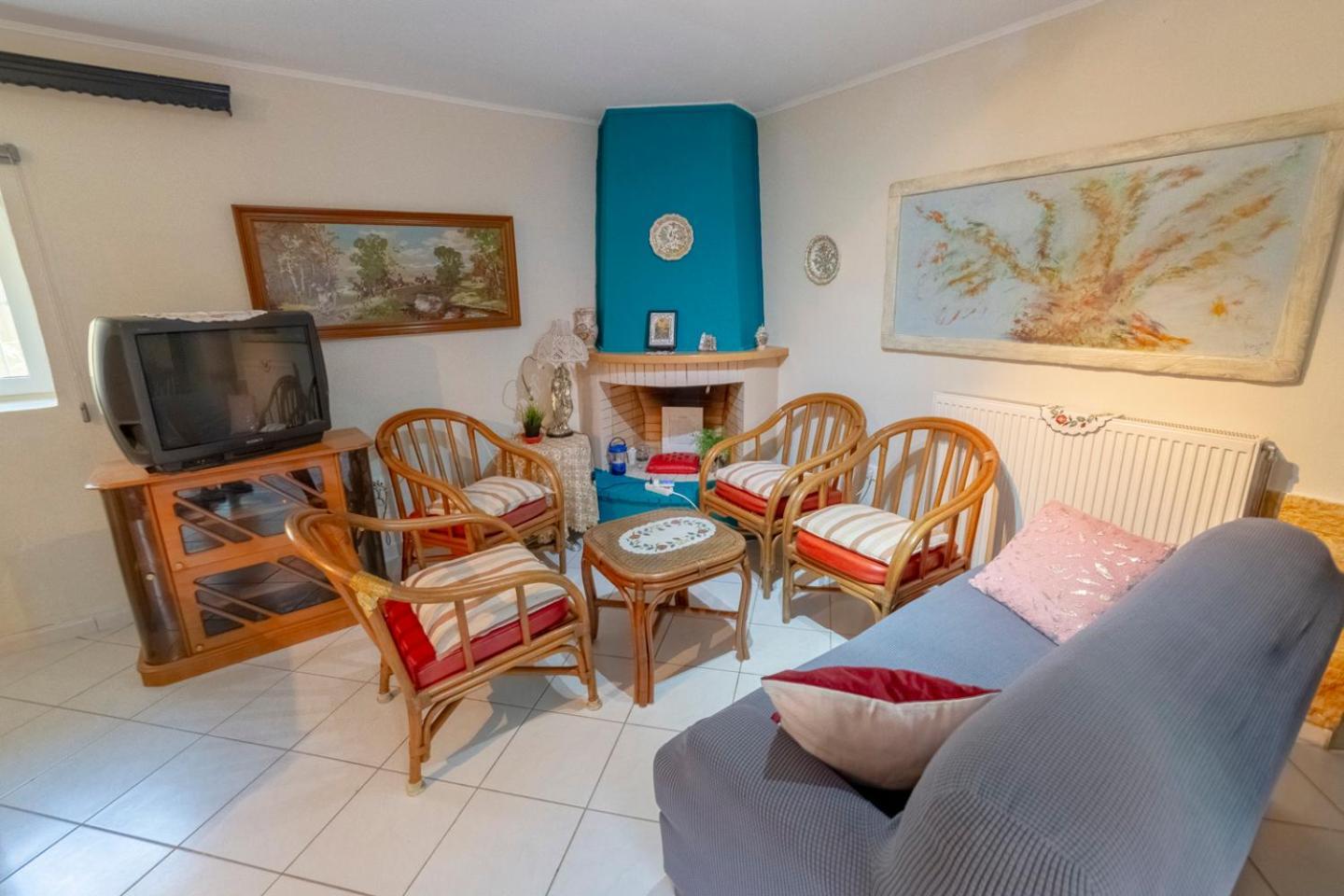 Krasa 2bedroom apartment Ágios Matthaíos Exteriör bild