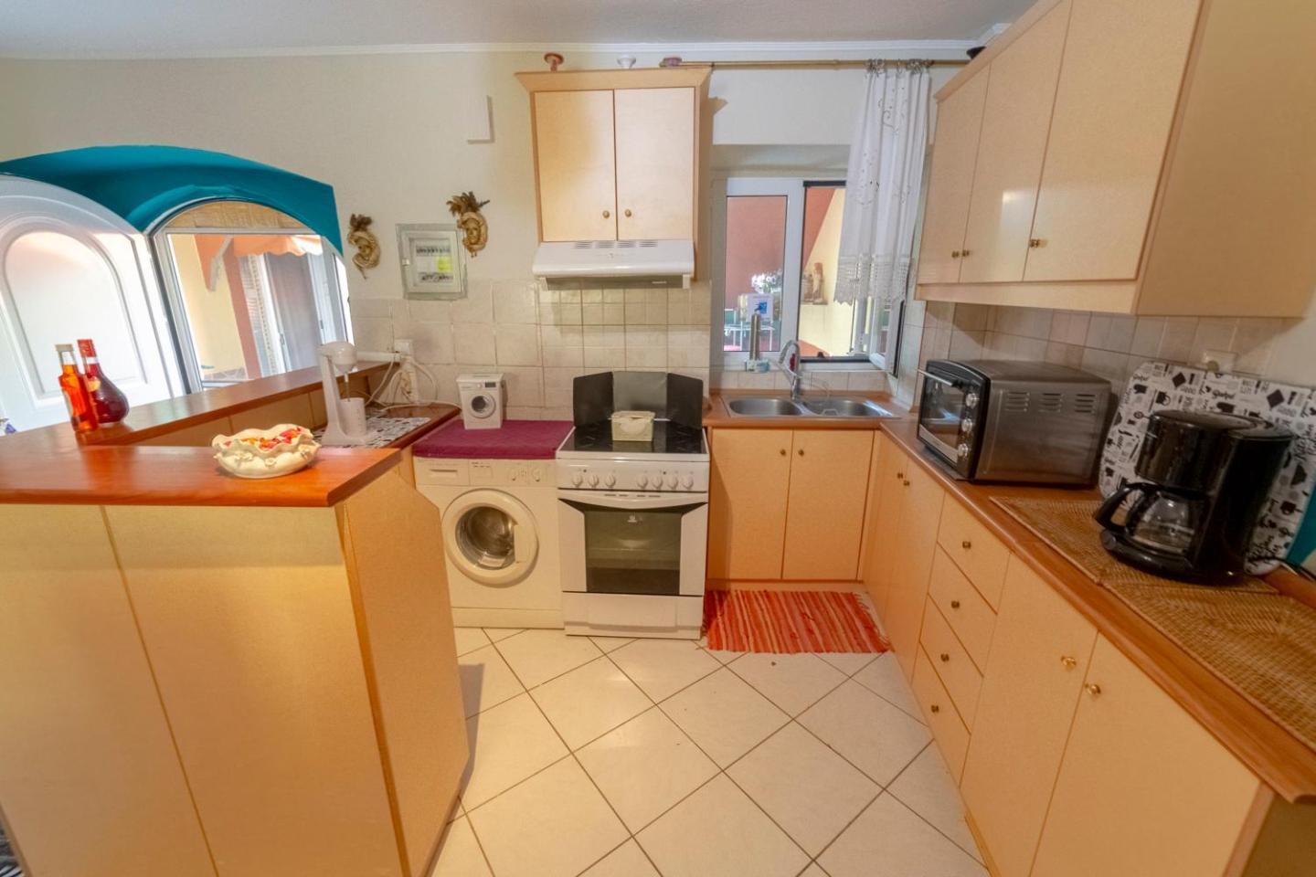 Krasa 2bedroom apartment Ágios Matthaíos Exteriör bild