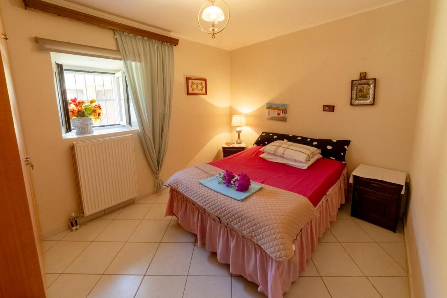 Krasa 2bedroom apartment Ágios Matthaíos Exteriör bild