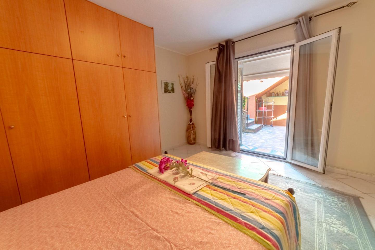 Krasa 2bedroom apartment Ágios Matthaíos Exteriör bild